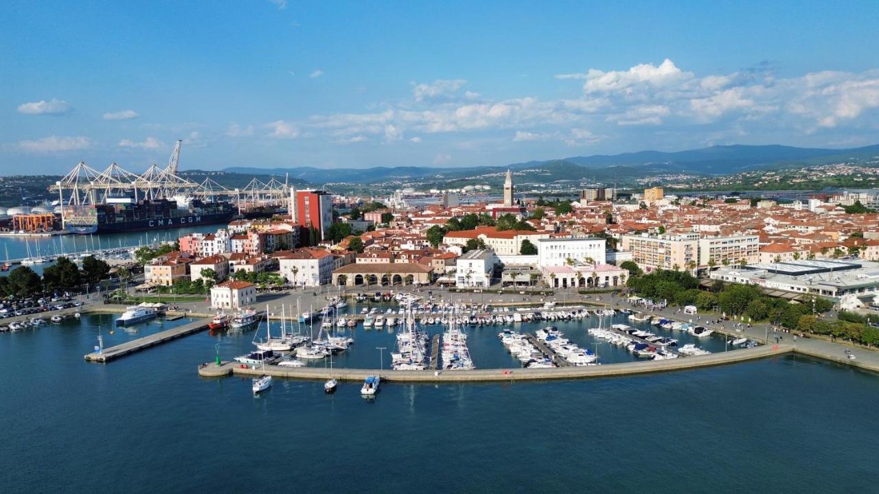 Libertas Apartments Koper Exterior photo